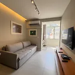 Amplo E Funcional A 4 Minutos Da Praia Nsc793-1102